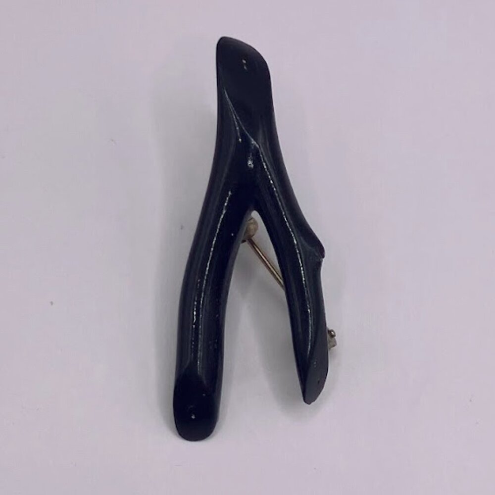 Vintage 1950s Black Coral Branch Wishbone Brooch